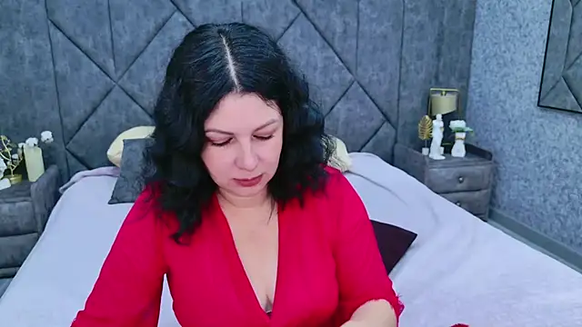 Nina Stane online show from September 24, 2025, 10:22 am