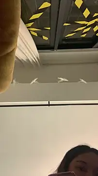 zhizhinaigai online show from November 13, 2025, 3:38 pm