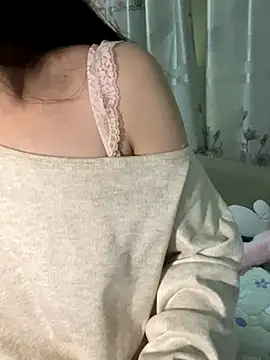 Dior baby online show from November 14, 2025, 4:05 am