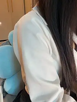 Dior baby online show from March 19, 2026, 2:55 am