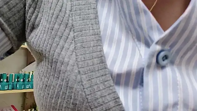 MichiLovely online show from September 19, 2025, 9:13 am