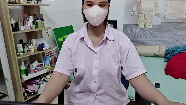 MichiLovely online show from October 1, 2025, 6:18 am