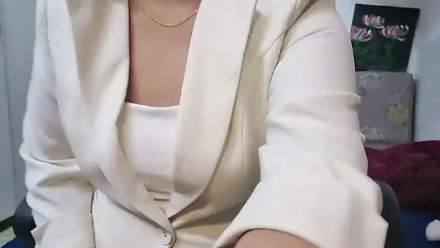 MichiLovely online show from December 15, 2025, 3:29 pm