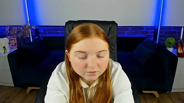 KattyRose8 online show from September 24, 2025, 5:19 pm