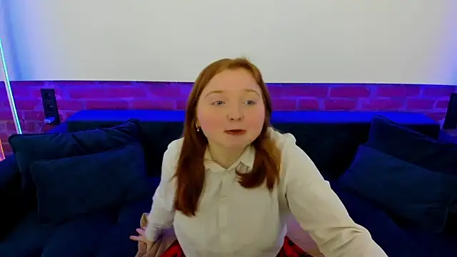 KattyRose8 online show from December 2, 2025, 7:15 pm