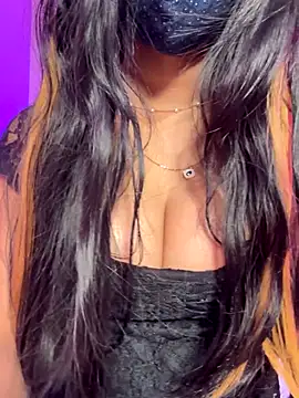 Neha18 online show from November 15, 2025, 5:28 pm