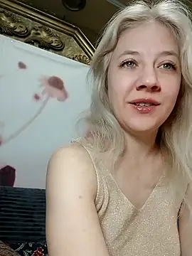 HeronDenni online show from December 19, 2025, 12:58 am