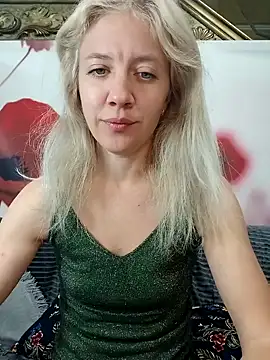 HeronDenni online show from September 28, 2025, 3:57 am