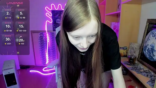 AliceHaris online show from November 23, 2025, 3:16 am