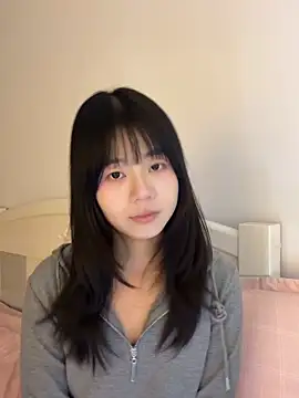 Ella-A9 online show from October 19, 2025, 2:42 pm