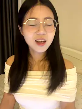 Ella-A9 online show from September 10, 2025, 4:55 am