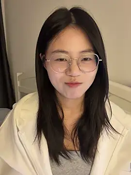 Ella-A9 online show from September 22, 2025, 3:07 pm