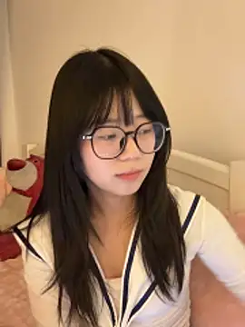 Ella-A9 online show from November 30, 2025, 3:24 pm