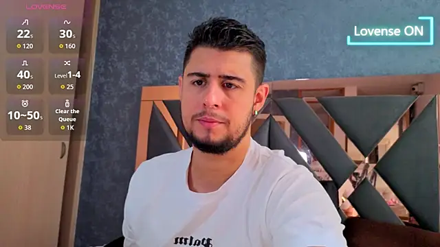 ryan evanss online show from September 28, 2025, 4:14 pm