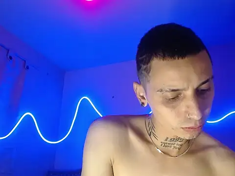 xalejo max online show from September 21, 2025, 4:17 am