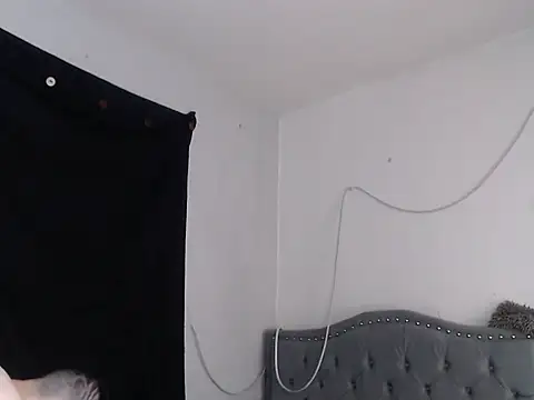 xalejo max online show from September 17, 2025, 2:41 pm