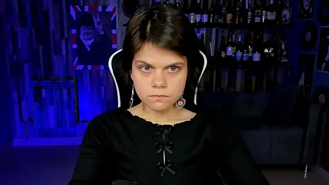 EllieMurler online show from September 19, 2025, 9:02 am