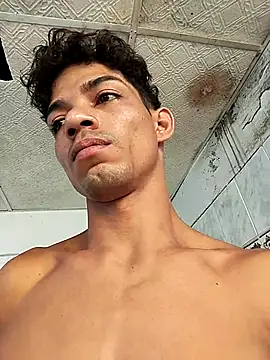 Snapshot of Brayanellatino chatting on February 26, 2026, 7:25 pm Brayanellatino online show from February 26, 2026, 7:25 pm