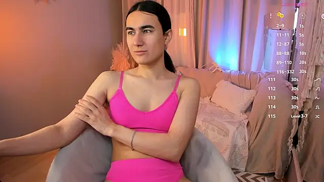 Snapshot of HeyAlena chatting on October 2, 2025, 6:06 am HeyAlena online show from October 2, 2025, 6:06 am