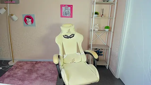 R0cket bunny online show from September 26, 2025, 12:06 am