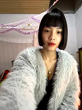 andymi1 online show from November 22, 2025, 2:43 am