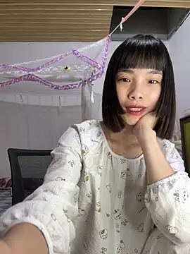Snapshot of andymi1 chatting on May 21, 2026, 2:31 am andymi1 online show from May 21, 2026, 2:31 am