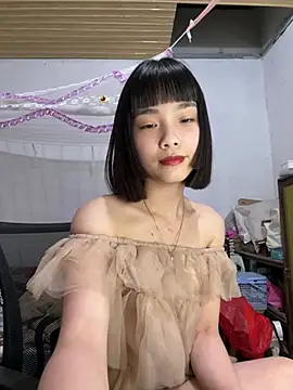 Snapshot of andymi1 chatting on May 6, 2026, 1:59 pm andymi1 online show from May 6, 2026, 1:59 pm