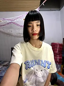 andymi1 online show from October 12, 2025, 2:24 am