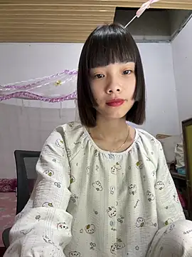 Snapshot of andymi1 chatting on July 15, 2026, 2:29 am andymi1 online show from July 15, 2026, 2:29 am