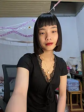 Snapshot of andymi1 chatting on April 23, 2026, 1:45 am andymi1 online show from April 23, 2026, 1:45 am