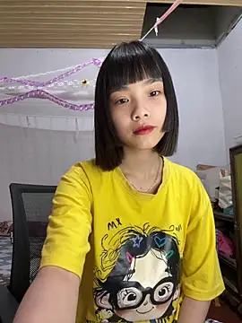Snapshot of andymi1 chatting on May 20, 2026, 1:46 am andymi1 online show from May 20, 2026, 1:46 am