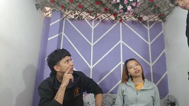 Snapshot of lau_and_boys18 chatting on October 16, 2025, 1:19 pm lau and boys18 online show from October 16, 2025, 1:19 pm