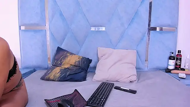 Snapshot of DaylesAndHarry chatting on September 25, 2025, 12:44 pm DaylesAndHarry online show from September 25, 2025, 12:44 pm