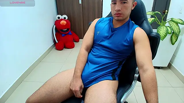 sebastian oconnor77 online show from October 4, 2025, 12:39 pm