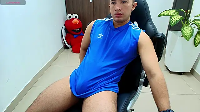 sebastian oconnor77 online show from September 18, 2025, 12:52 pm