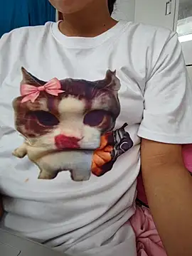 airamoon online show from April 5, 2026, 7:20 pm