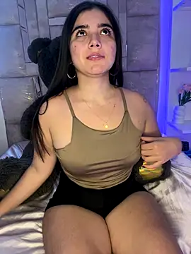 salomecute21 online show from October 15, 2025, 11:40 am