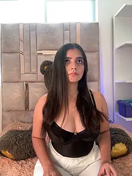 salomecute21 online show from September 26, 2025, 1:51 pm