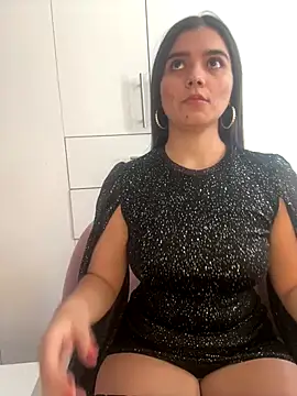 salomecute21 online show from September 30, 2025, 1:39 pm