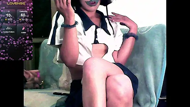 Natzu Choi online show from October 16, 2025, 8:44 am