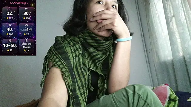 Natzu Choi online show from October 31, 2025, 10:27 pm