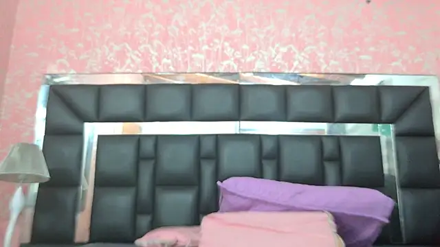 anzhel novick online show from October 4, 2025, 12:07 pm