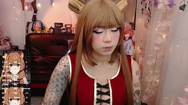 jadedelux  online show from May 27, 2026, 7:32 pm