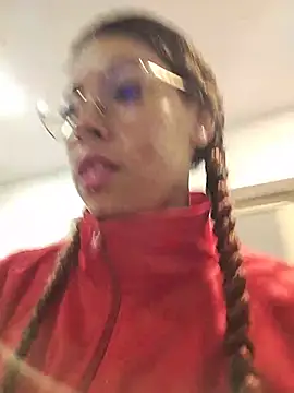 Pamelamiler   online show from May 29, 2026, 12:44 pm