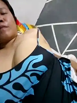 Snapshot of AsianbouncieGIRL chatting on April 23, 2026, 12:50 am AsianbouncieGIRL online show from April 23, 2026, 12:50 am
