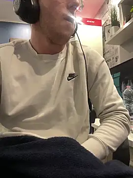 Sexaddict05 online show from April 8, 2026, 10:44 pm