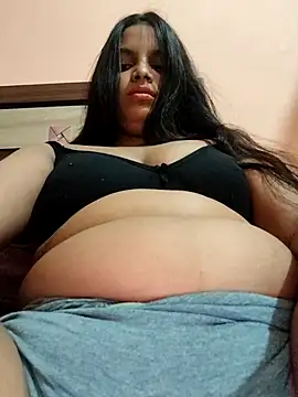 Snapshot of Maahhii_2 chatting on July 19, 2026, 6:15 pm Maahhii 2 online show from July 19, 2026, 6:15 pm