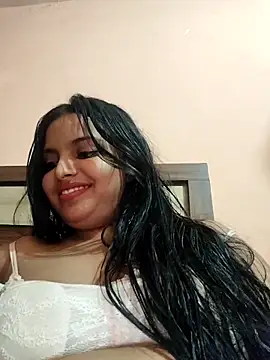 Snapshot of Maahhii_2 chatting on May 19, 2026, 9:11 pm Maahhii 2 online show from May 19, 2026, 9:11 pm