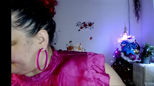 andreea2011 online show from November 19, 2025, 8:25 am