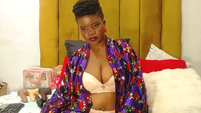 RoundaAssx22 online show from March 25, 2026, 9:14 pm